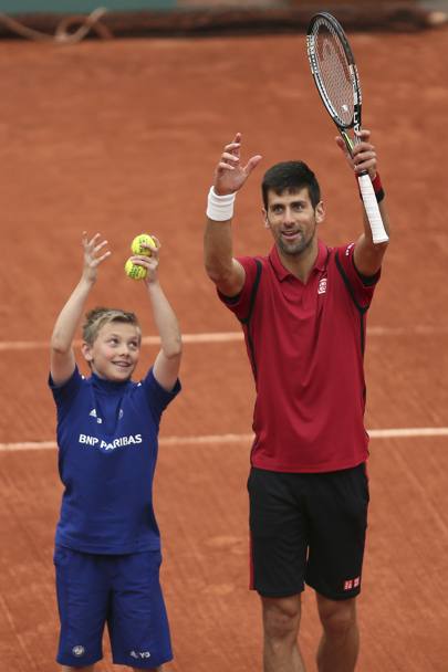 Sbarca in semifinale del Roland Garros il n1 del mondo, Novak Djokovic, che ha superato un avversario difficile come Tomas Berdych per 6-3 7-5 6-3 (Ap)